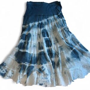 Metro Wear Blue and White Tie-Dye Skirt